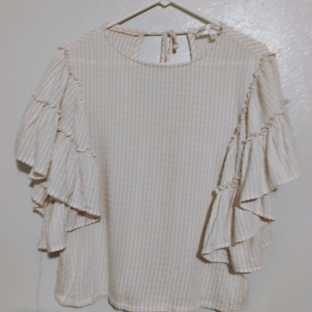 #2 Chelsea & Theodore Cream Ruffled Bell Sleeve Blouse